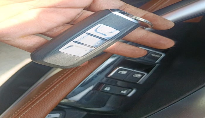 2020 MG HECTOR PLUS SHARP 1.5 PETROL TURBO DCT 6-STR, Petrol, Automatic, 35,882 km, interior