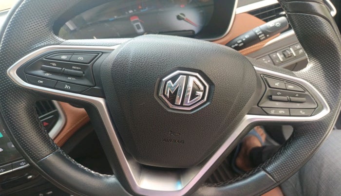 2020 MG HECTOR PLUS SHARP 1.5 PETROL TURBO DCT 6-STR, Petrol, Automatic, 35,882 km, interior