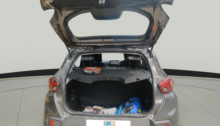 2025 Tata PUNCH Creative Plus AMT, Petrol, Automatic, 7,406 km, exterior