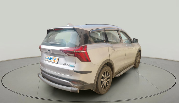 2021 Mahindra XUV700 AX 7 P AT 7 STR, Petrol, Automatic, 1,42,605 km, exterior