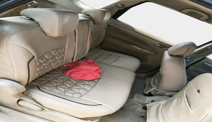 2016 Maruti Ertiga ZDI SHVS, Diesel, Manual, 2,08,487 km, interior