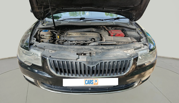 2011 Skoda Superb ELEGANCE 1.8 TSI MT, Petrol, Manual, 1,00,822 km, exterior