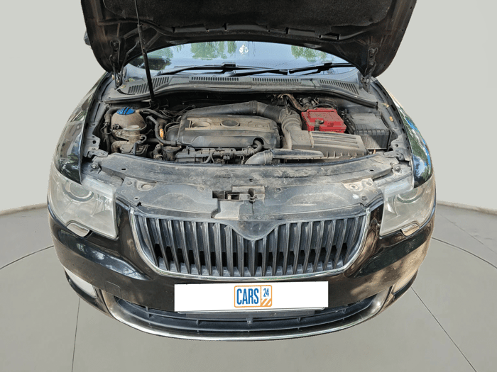 2011 Skoda Superb ELEGANCE 1.8 TSI MT, Petrol, Manual, 1,02,000 km, exterior
