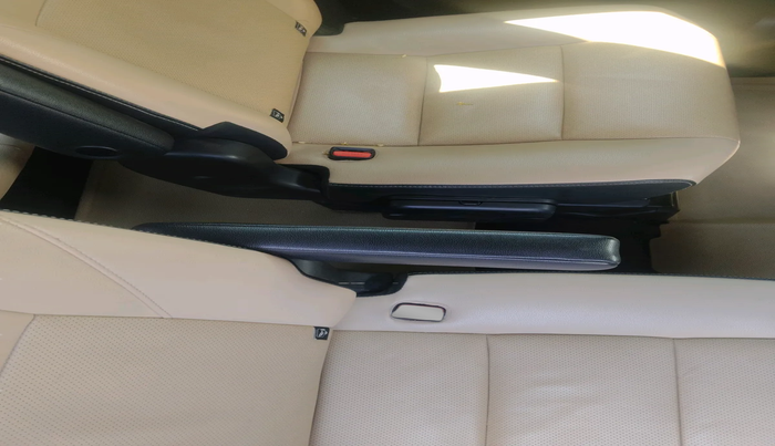 2019 Toyota Innova Crysta 2.4 ZX 7 STR, Diesel, Manual, 1,60,403 km, interior