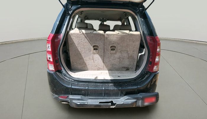 2016 Mahindra XUV500 W6, Diesel, Manual, 96,444 km, exterior