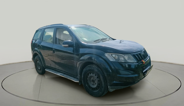 2016 Mahindra XUV500 W6, Diesel, Manual, 96,444 km, exterior