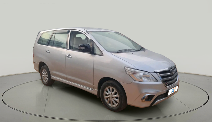 2013 Toyota Innova 2.5 VX 8 STR, Diesel, Manual, 1,84,472 km, exterior