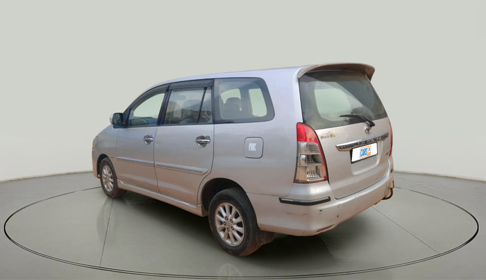 2013 Toyota Innova 2.5 VX 8 STR, Diesel, Manual, 1,84,472 km, exterior