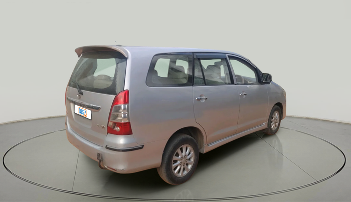 2013 Toyota Innova 2.5 VX 8 STR, Diesel, Manual, 1,84,472 km, exterior