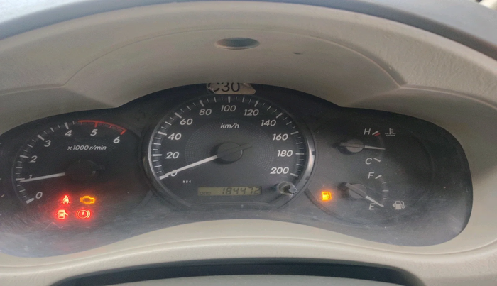 2013 Toyota Innova 2.5 VX 8 STR, Diesel, Manual, 1,84,472 km, interior