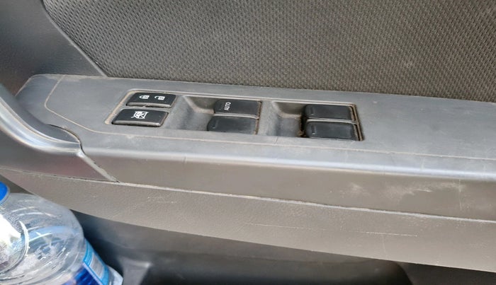 2017 Maruti Vitara Brezza ZDI, Diesel, Manual, 1,37,914 km, interior