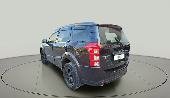 2015 Mahindra XUV500 W10, Diesel, Manual, 1,40,543 km, exterior