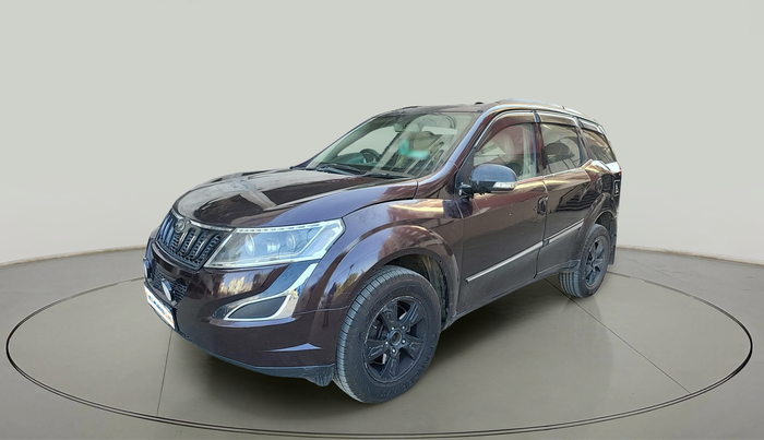 2015 Mahindra XUV500 W10, Diesel, Manual, 1,40,543 km, exterior