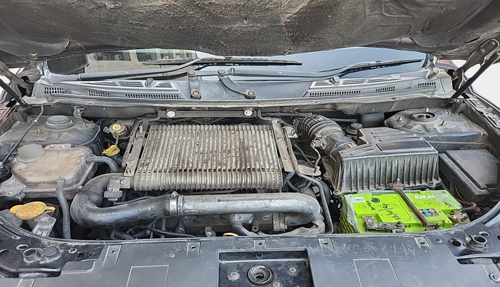 2015 Mahindra XUV500 W10, Diesel, Manual, 1,40,543 km, exterior