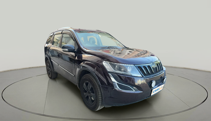 2015 Mahindra XUV500 W10, Diesel, Manual, 1,40,543 km, exterior