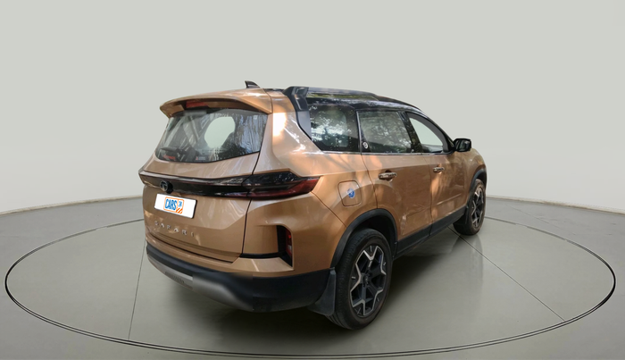 2024 Tata Safari ACCOMPLISHED PLUS 6 STR DUAL TONE AT, Diesel, Automatic, 39,869 km, exterior