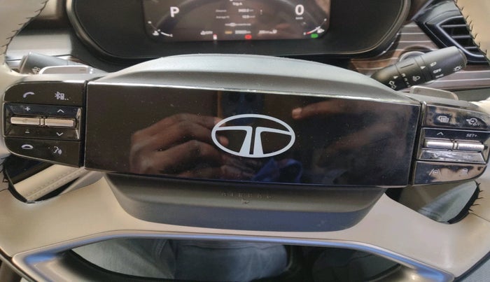 2024 Tata Safari ACCOMPLISHED PLUS 6 STR DUAL TONE AT, Diesel, Automatic, 39,869 km, interior