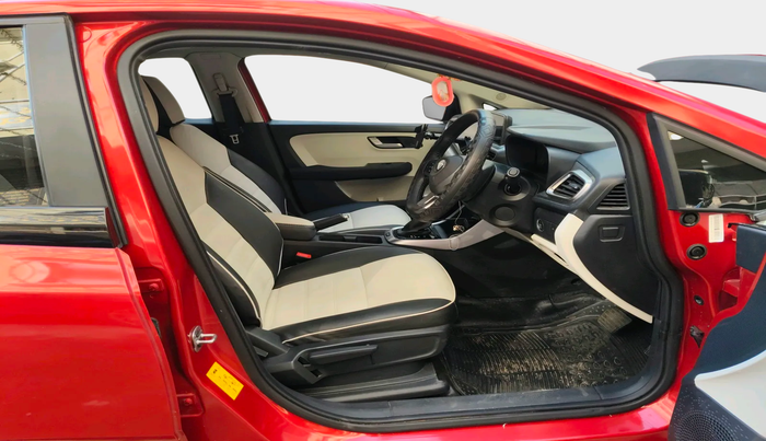 2024 Tata ALTROZ XZA + SUNROOF, Petrol, Automatic, 3,903 km, interior