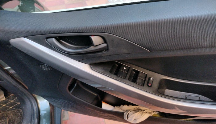 2021 Tata NEXON XM SUNROOF PETROL, Petrol, Manual, 73,094 km, interior