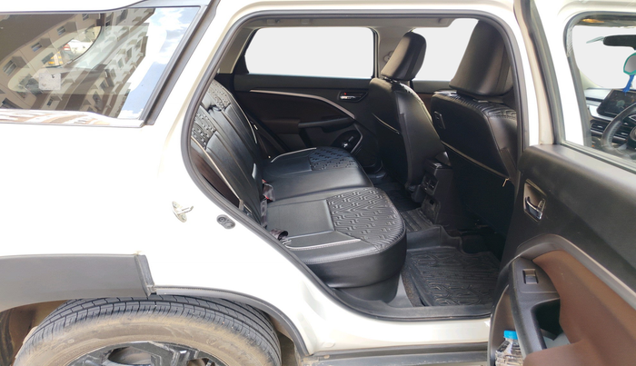 2023 Maruti BREZZA ZXI SMART HYBRID , Petrol, Manual, 18,386 km, interior