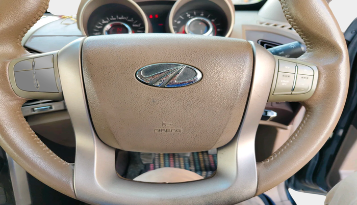 2013 Mahindra XUV500 W8, Diesel, Manual, 46,961 km, interior