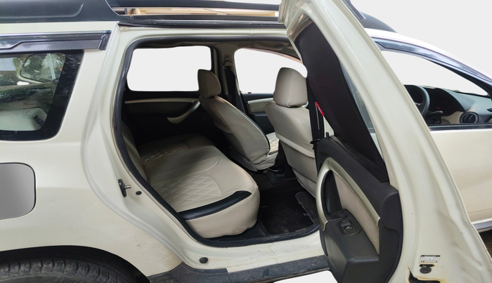 2012 Renault Duster 110 PS RXL DIESEL, Diesel, Manual, 1,37,976 km, interior