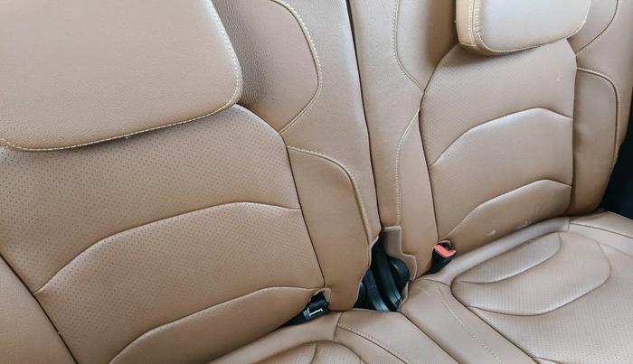 2021 MG HECTOR PLUS SHARP 2.0 DIESEL TURBO MT 6-STR, Diesel, Manual, 1,08,778 km, interior