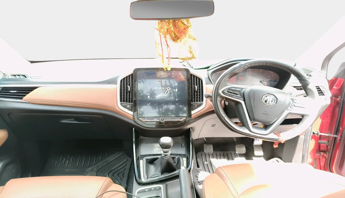 2021 MG HECTOR PLUS SHARP 2.0 DIESEL TURBO MT 6-STR, Diesel, Manual, 1,08,778 km, interior