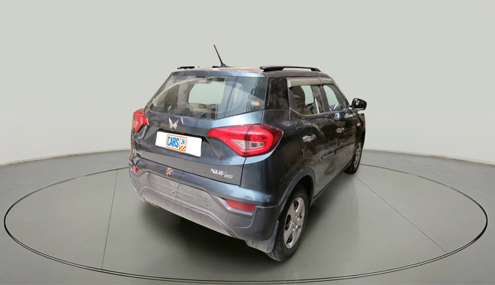 2022 Mahindra XUV300 W6 1.5 DIESEL AMT, Diesel, Automatic, 41,821 km, exterior