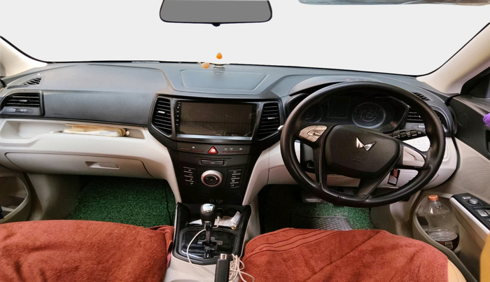 2022 Mahindra XUV300 W6 1.5 DIESEL AMT, Diesel, Automatic, 41,821 km, interior