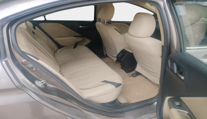 2015 Honda City 1.5L I-DTEC V, Diesel, Manual, 1,27,843 km, interior