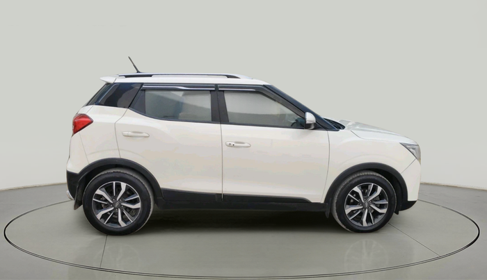 2020 Mahindra XUV300 W8 (O) 1.5 DIESEL, Diesel, Manual, 1,14,836 km, exterior