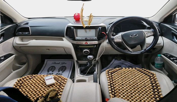 2020 Mahindra XUV300 W8 (O) 1.5 DIESEL, Diesel, Manual, 1,14,836 km, interior