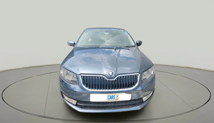 2014 Skoda Octavia AMBITION 2.0 TDI AT, Diesel, Automatic, 2,13,296 km, exterior