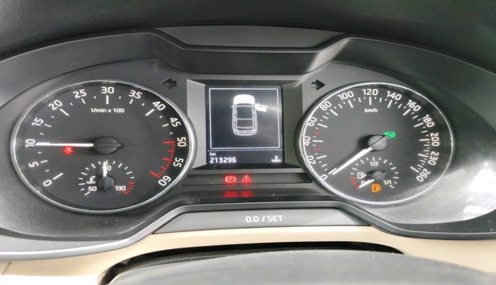 2014 Skoda Octavia AMBITION 2.0 TDI AT, Diesel, Automatic, 2,13,296 km, interior