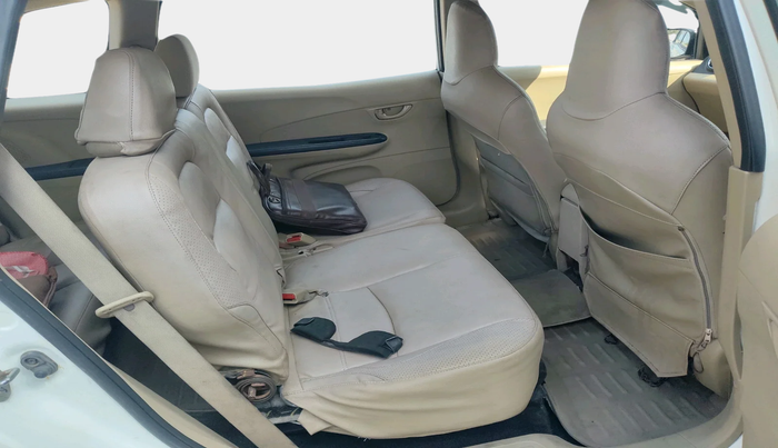 2015 Honda Mobilio 1.5L I-DTEC S, Diesel, Manual, 1,20,063 km, interior