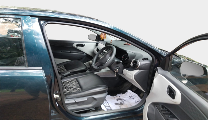 2022 Hyundai GRAND I10 NIOS MAGNA 1.2 KAPPA VTVT, Petrol, Manual, 49,163 km, interior