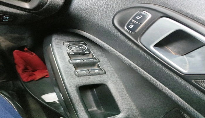 2018 Ford Ecosport TITANIUM + 1.5L DIESEL, Diesel, Manual, 1,56,881 km, interior