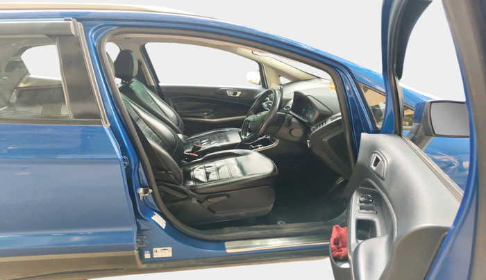 2018 Ford Ecosport TITANIUM + 1.5L DIESEL, Diesel, Manual, 1,56,881 km, interior