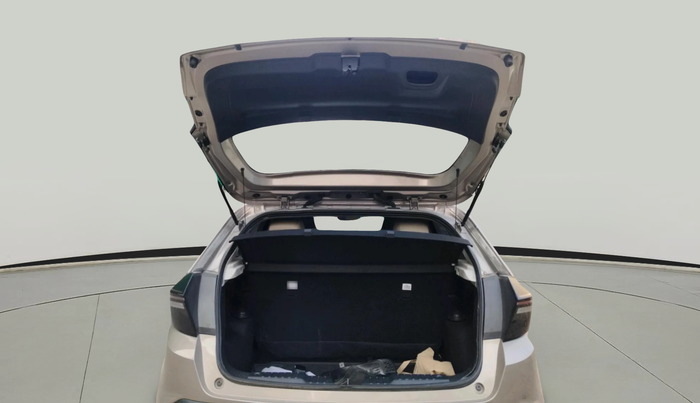 2025 Tata ALTROZ Creative Petrol 5AMT, Petrol, Automatic, 11,856 km, exterior