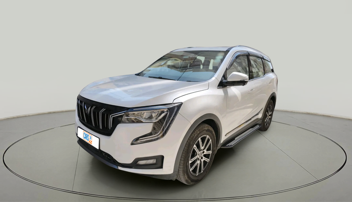 2022 Mahindra XUV700 AX 7 LUXURY P AT 7 STR, Petrol, Automatic, 1,05,874 km, exterior
