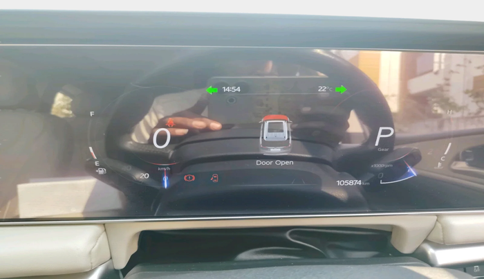 2022 Mahindra XUV700 AX 7 LUXURY P AT 7 STR, Petrol, Automatic, 1,05,874 km, interior