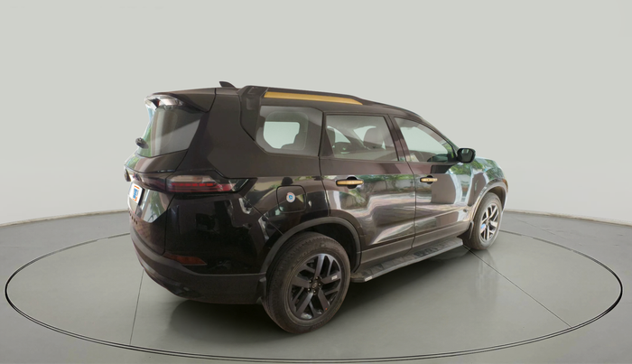 2022 Tata Safari XZ PLUS GOLD, Diesel, Manual, 32,023 km, exterior