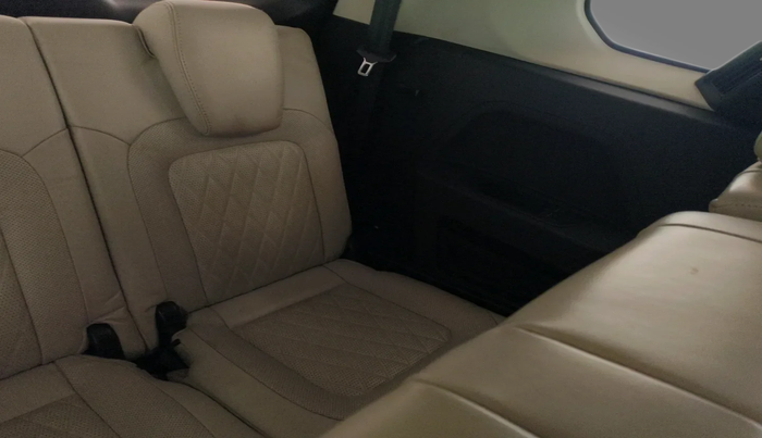 2022 Tata Safari XZ PLUS GOLD, Diesel, Manual, 32,023 km, interior