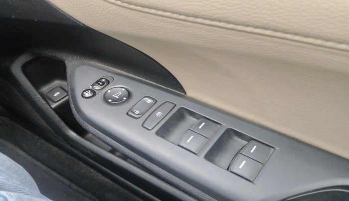 2019 Honda Civic 1.8L I-VTEC ZX CVT, Petrol, Automatic, 98,080 km, interior