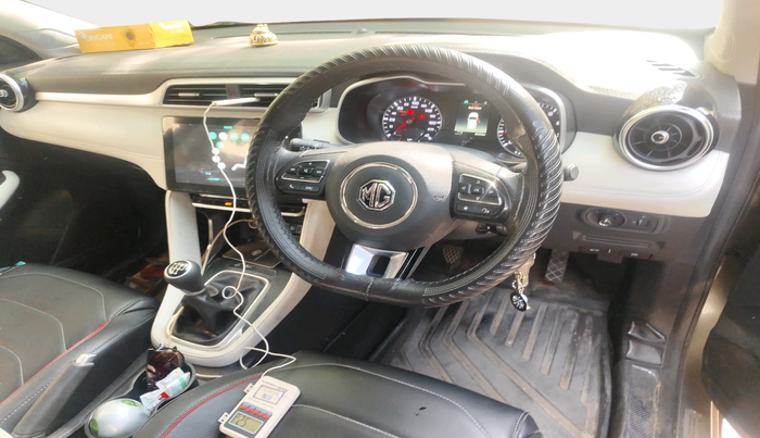 2023 MG ASTOR STYLE 1.5 MT, Petrol, Manual, 21,000 km, interior