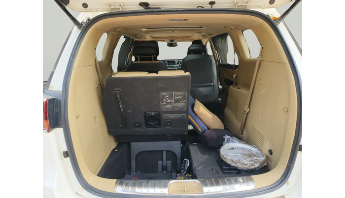 2020 KIA CARNIVAL LIMOUSINE 2.2 7 STR, Diesel, Automatic, 1,13,055 km, exterior