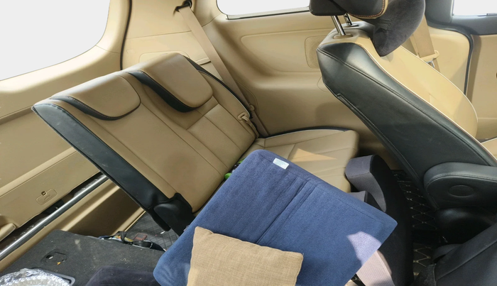 2020 KIA CARNIVAL LIMOUSINE 2.2 7 STR, Diesel, Automatic, 1,13,055 km, interior