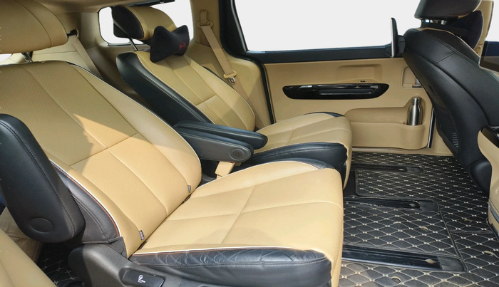 2020 KIA CARNIVAL LIMOUSINE 2.2 7 STR, Diesel, Automatic, 1,13,055 km, interior