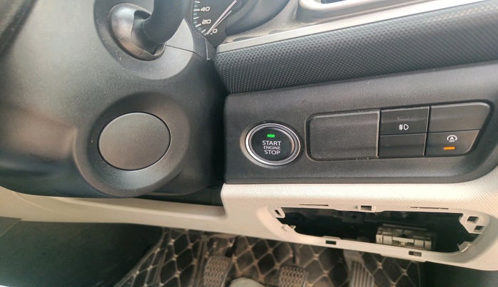 2023 Tata ALTROZ XT PETROL, Petrol, Manual, 19,827 km, interior